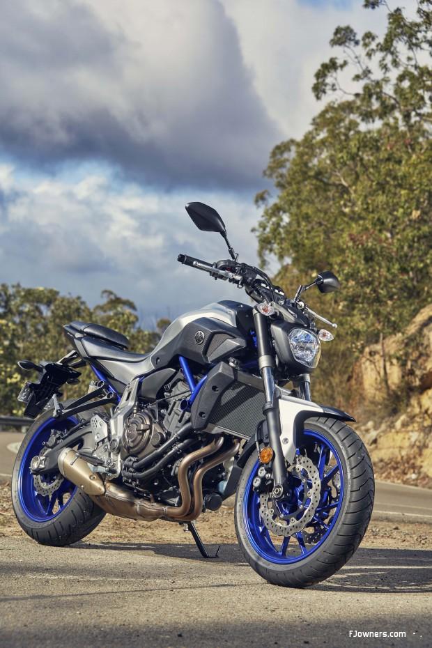 Yamaha MT 07 посадка